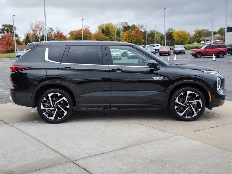 2025 Mitsubishi Outlander PHEV SE