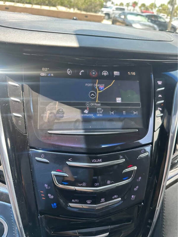 2017 Cadillac Escalade Platinum