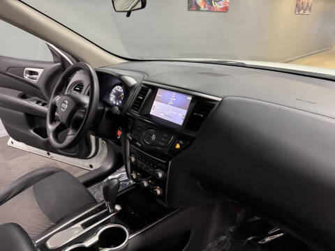 2019 Nissan Pathfinder S