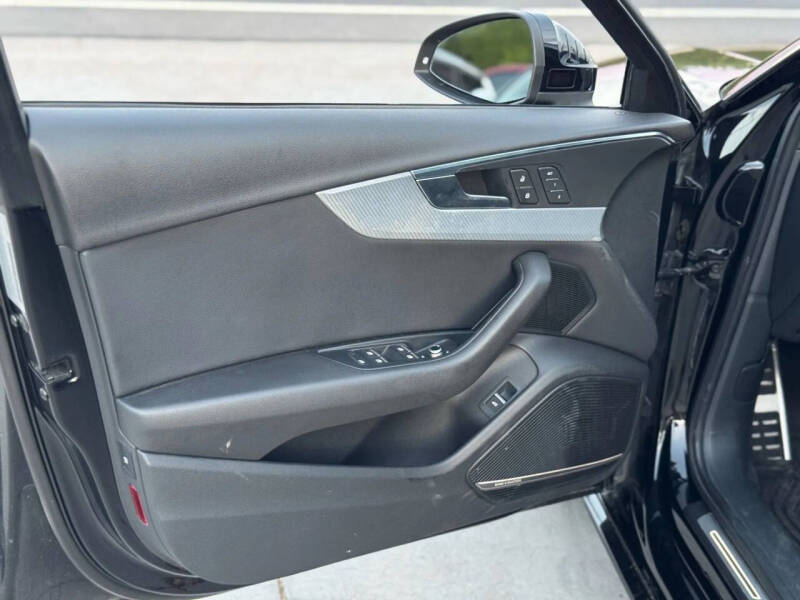 2017 Audi A4 2.0T quattro Premium Plus