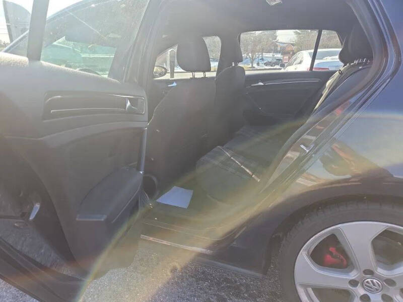 2017 Volkswagen Golf GTI S