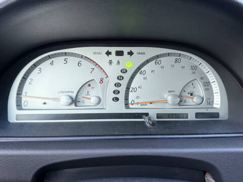 2004 Toyota Camry LE