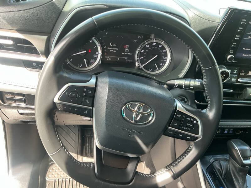 2022 Toyota Highlander XLE