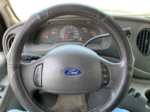2003 Ford E-Series E-250