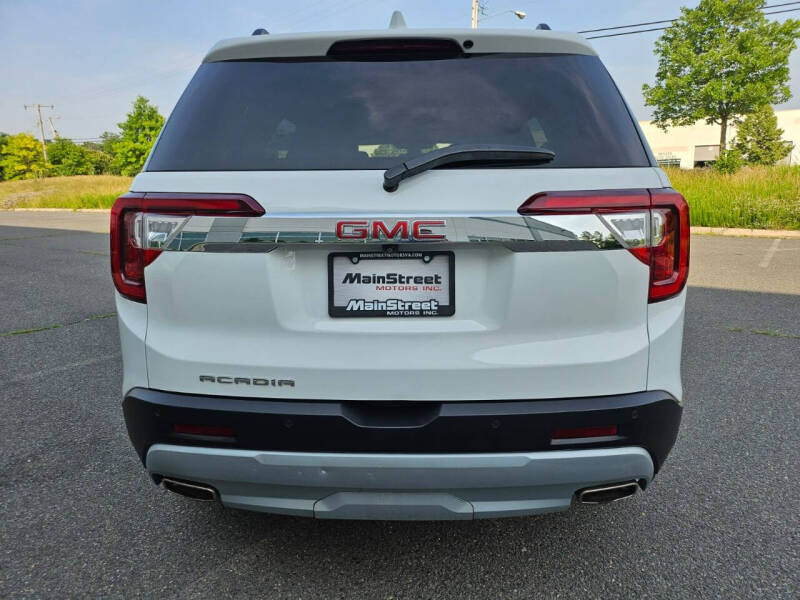 2022 GMC Acadia SLT