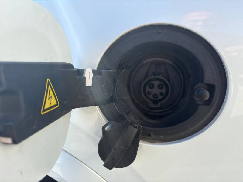 2016 Volvo XC90 T8 eAWD Inscription