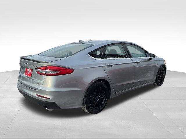 2020 Ford Fusion SE