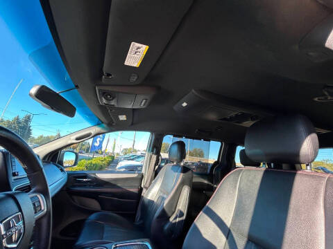 2017 Dodge Grand Caravan GT