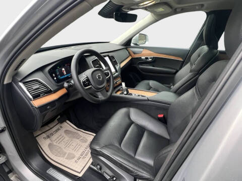 2023 Volvo XC90 B6 Plus Bright Theme 7P