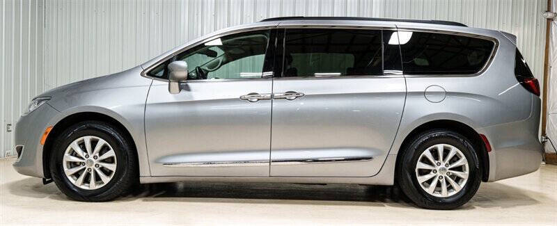2017 Chrysler Pacifica Touring Plus