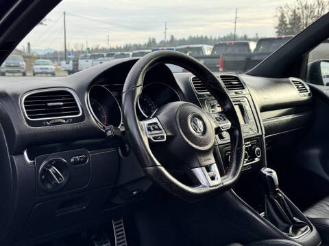 2014 Volkswagen GTI Wolfsburg Edition PZEV