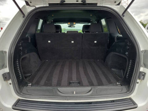 2019 Jeep Grand Cherokee Laredo