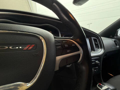 2016 Dodge Charger SXT