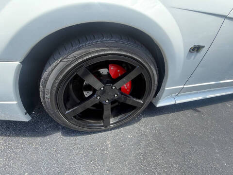 2002 Ford Mustang GT Deluxe