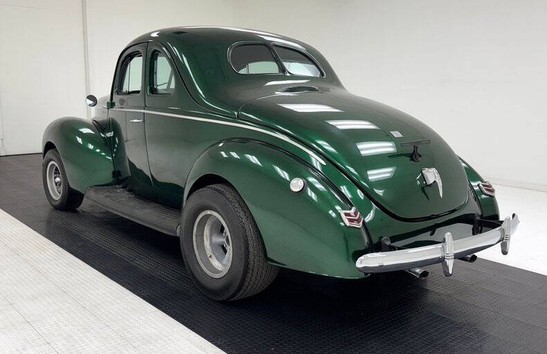 1940 Ford Deluxe