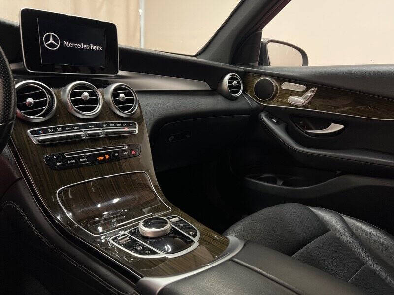 2019 Mercedes-Benz GLC GLC 300