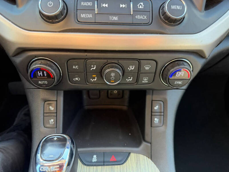 2017 GMC Acadia Denali