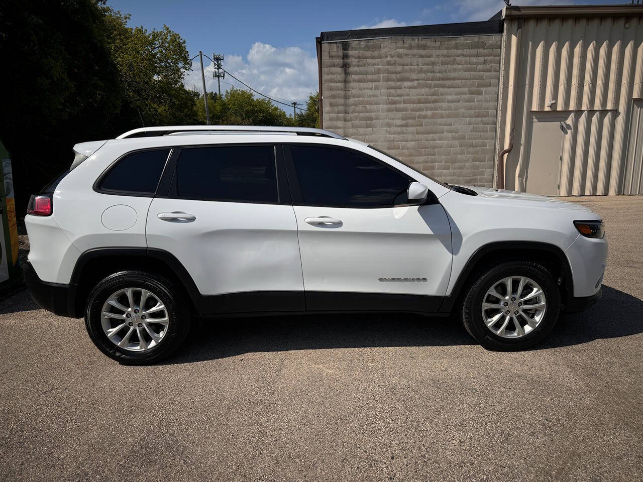 2020 Jeep Cherokee for sale at Great Lakes Automotive in Racine, WI