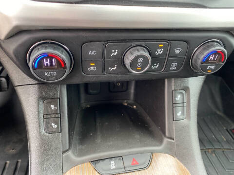 2017 GMC Acadia SLE-2