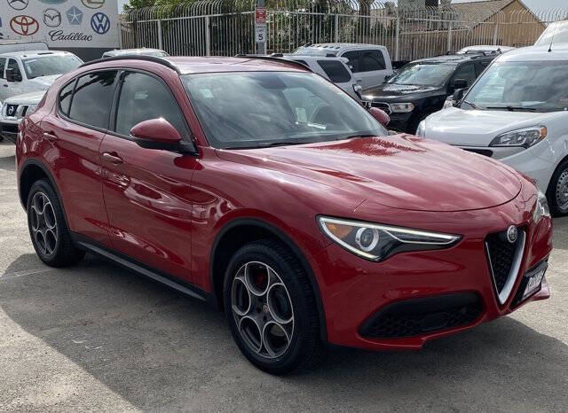 2018 Alfa Romeo Stelvio Sport