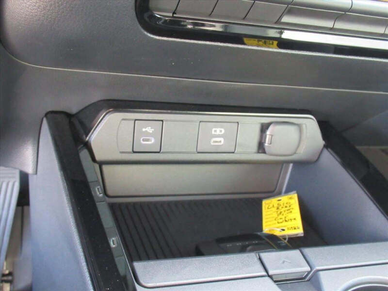 2025 Toyota Prius XLE