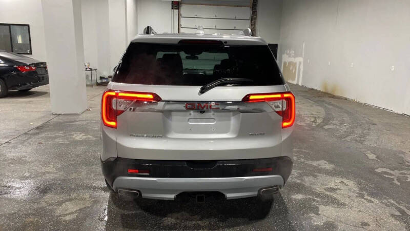 2020 GMC Acadia SLE