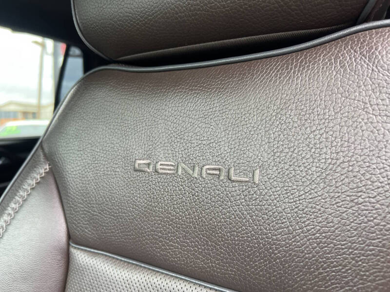 2021 GMC Yukon Denali