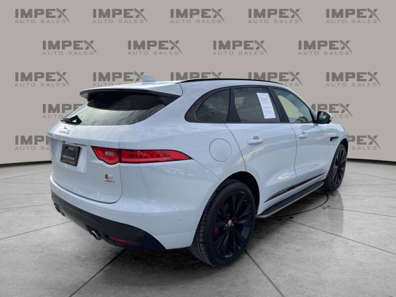 2018 Jaguar F-PACE S