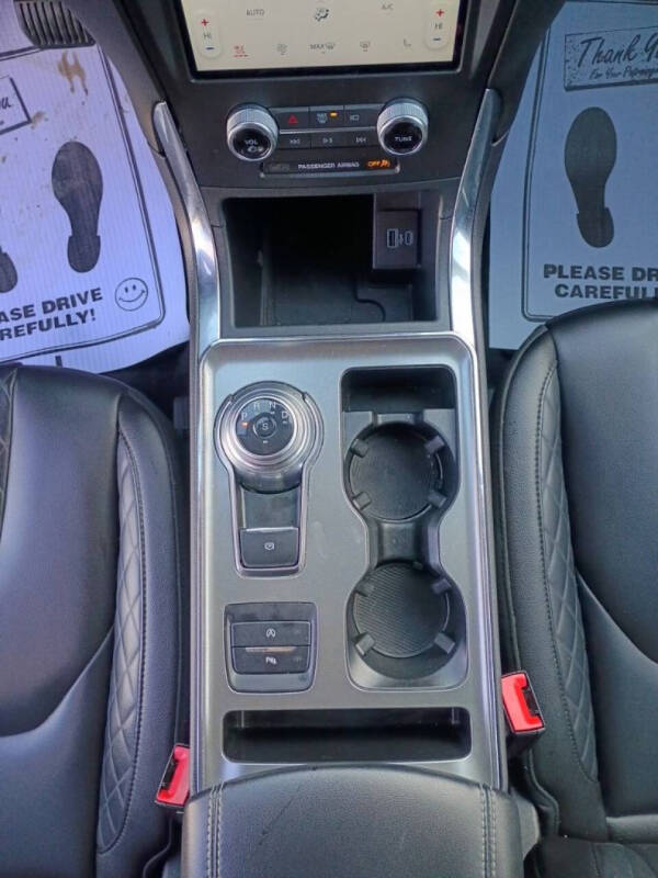 2024 Ford Edge Titanium