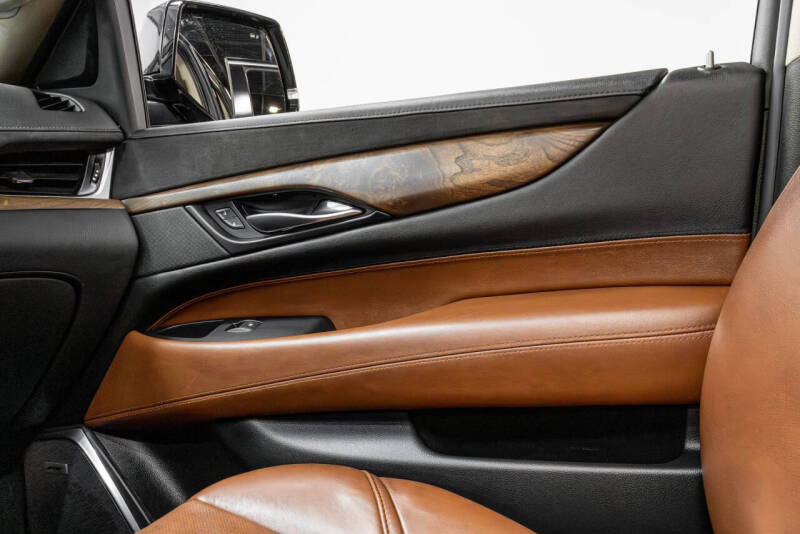 2020 Cadillac Escalade Luxury