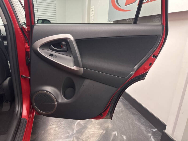 2007 Toyota RAV4 Sport