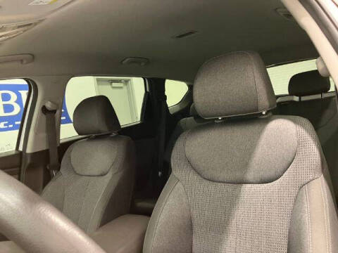 2019 Hyundai Santa Fe SE 2.4L