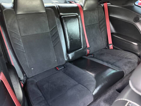 2016 Dodge Challenger SRT 392