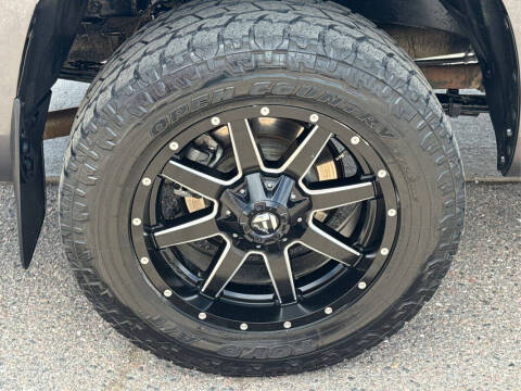 2018 Toyota Tundra SR5