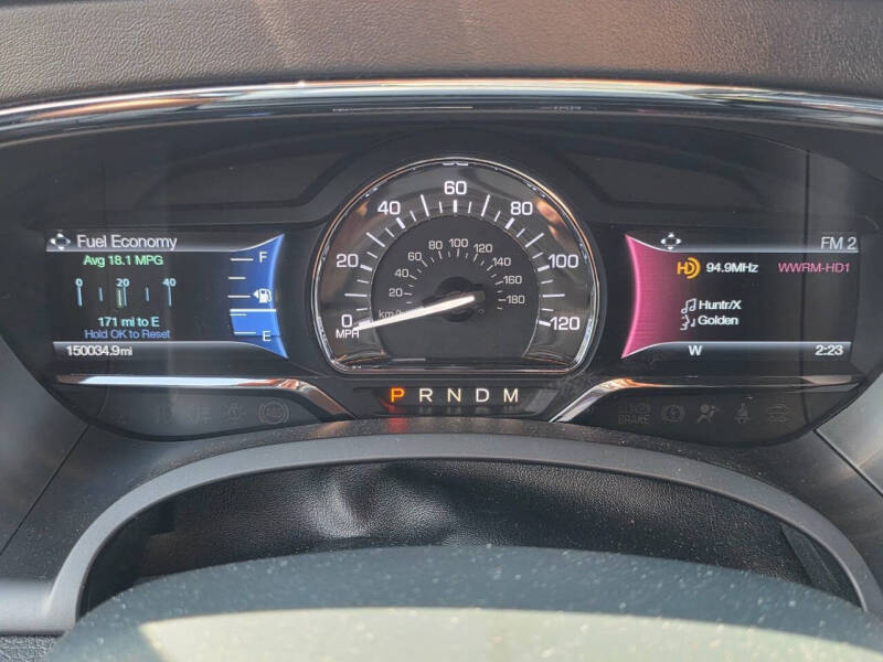 2017 Lincoln Navigator Select