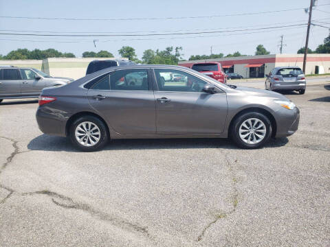 2017 Toyota Camry LE