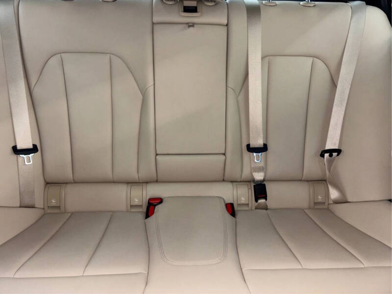 2019 BMW 3 Series 330i xDrive