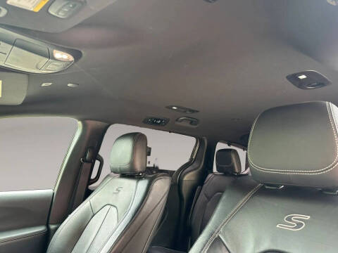 2018 Chrysler Pacifica Touring L Plus