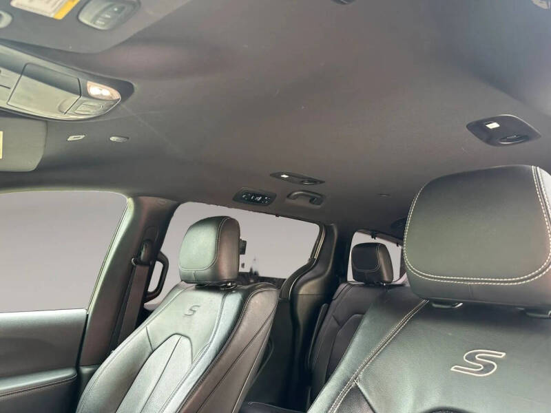 2018 Chrysler Pacifica Touring L Plus