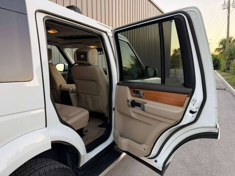 2015 Land Rover LR4 HSE