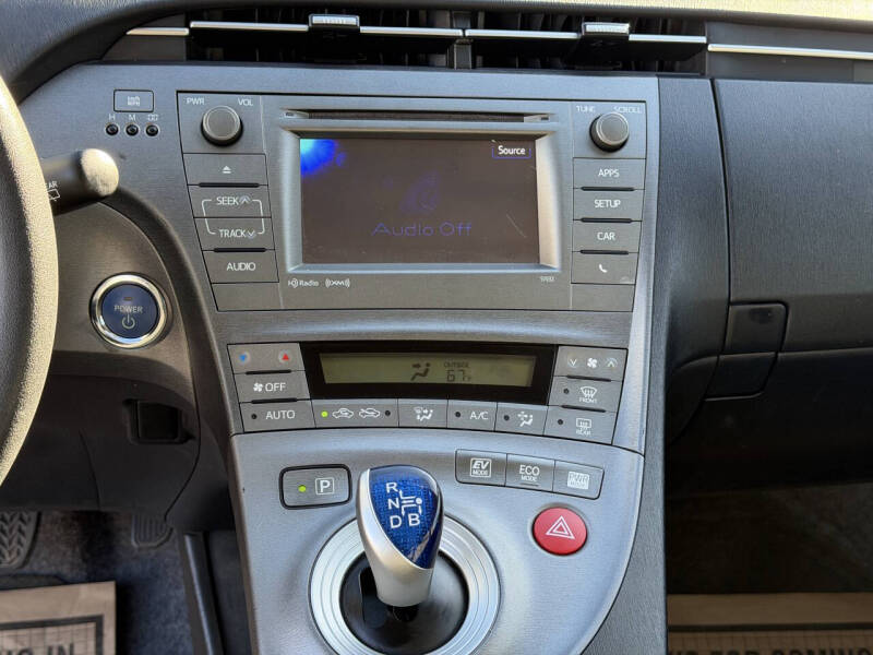 2013 Toyota Prius One