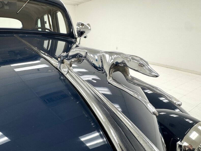 1936 Ford Deluxe