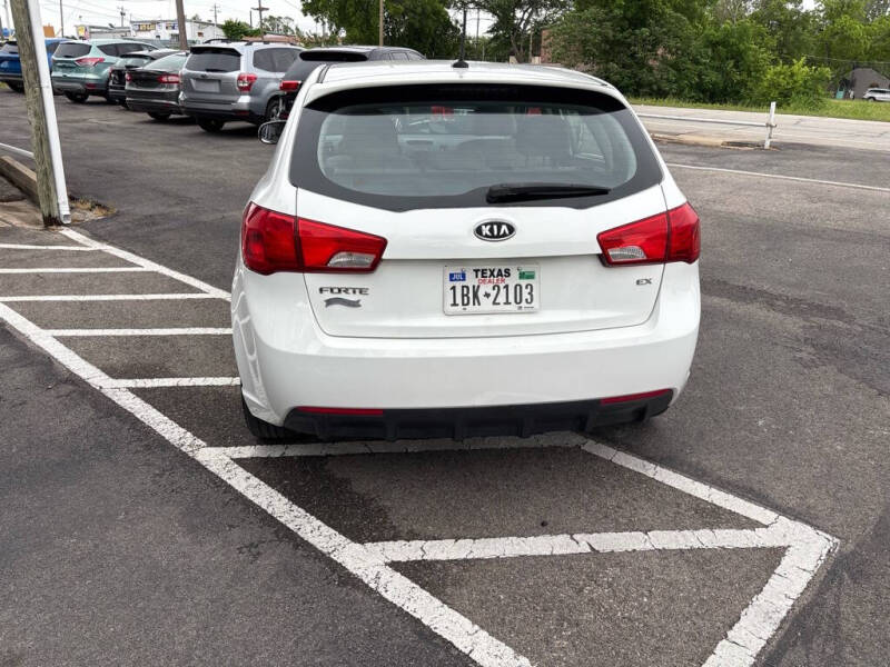 2011 Kia Forte5 EX