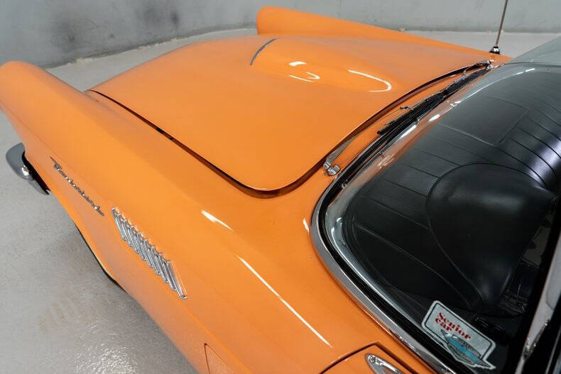 1957 Ford Thunderbird