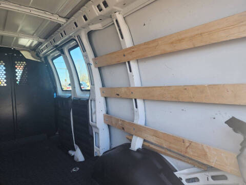 2023 Chevrolet Express 2500