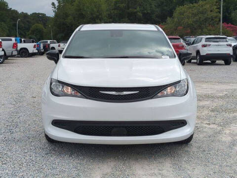 2026 Chrysler Voyager LX