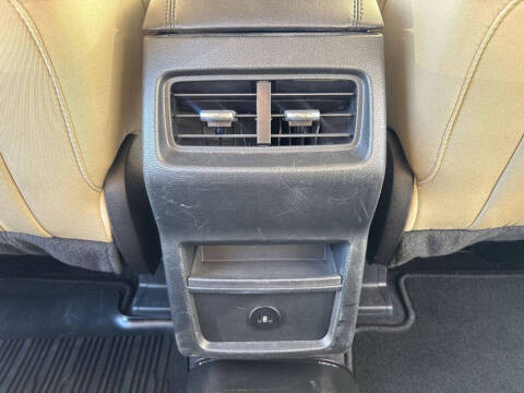 2023 Ford Edge SE