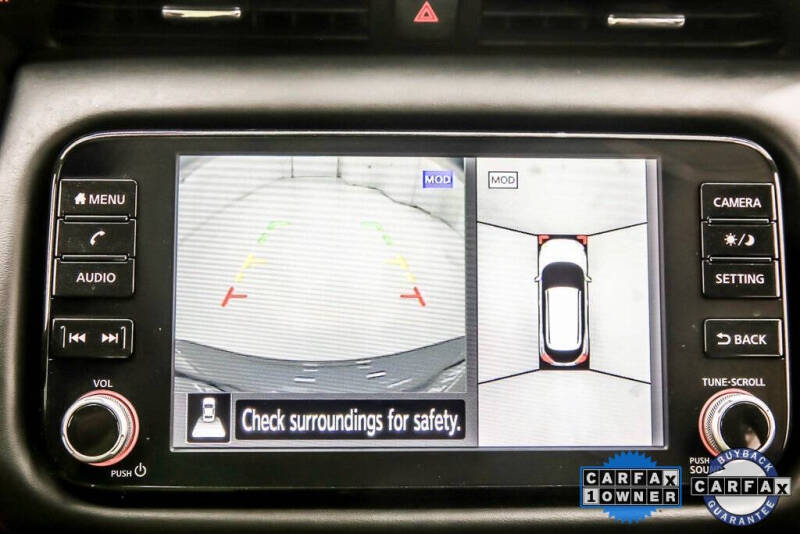 2022 Nissan Kicks SR