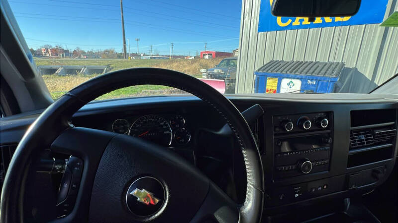 2022 Chevrolet Express 2500