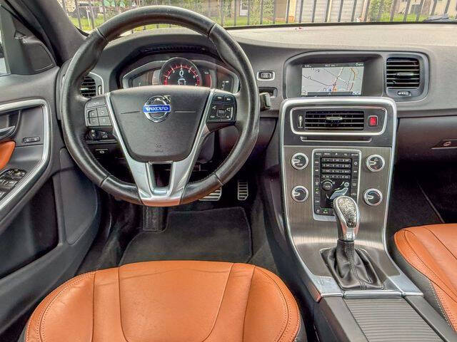 2016 Volvo S60 T5 Drive-E Premier
